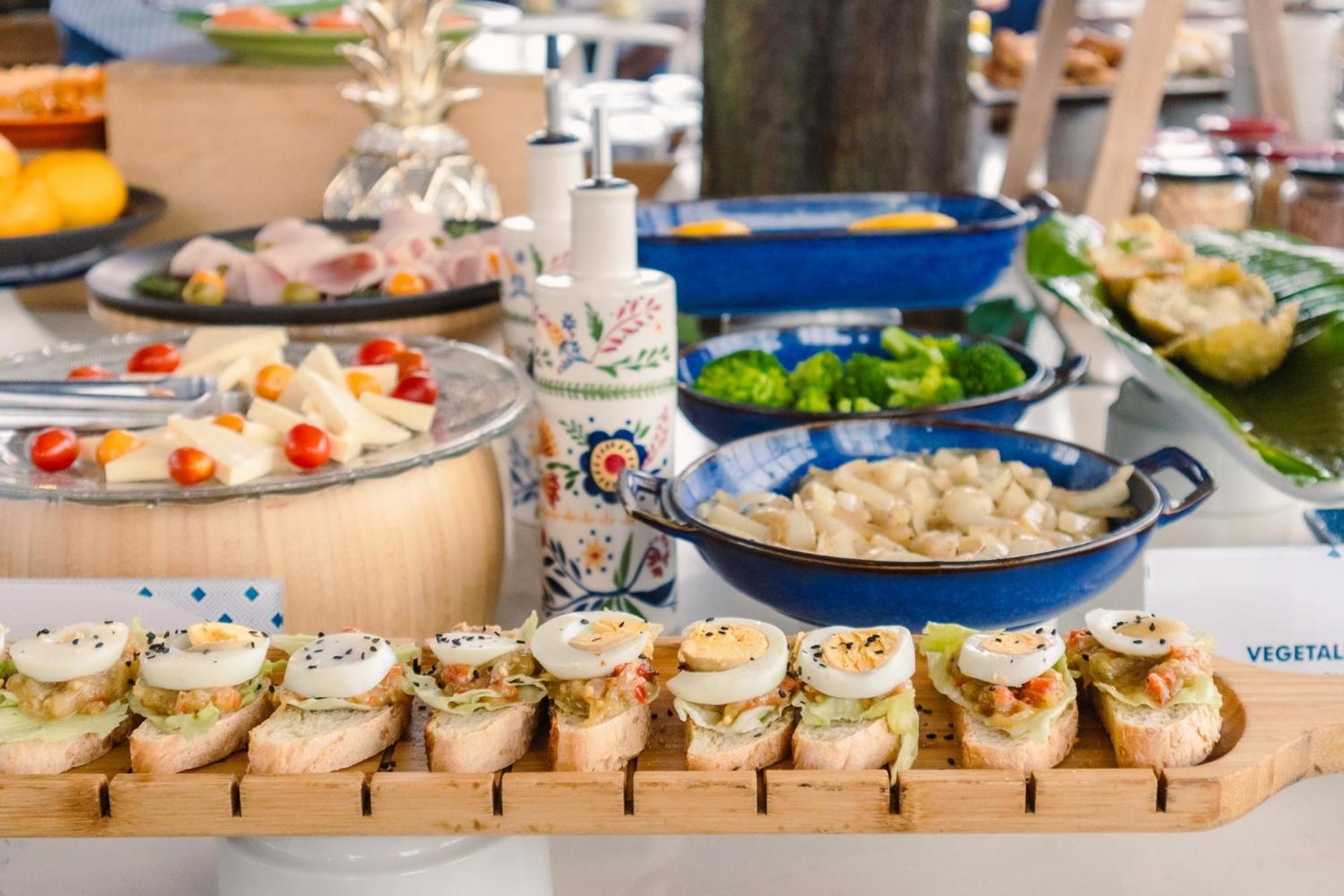 Готель Faranda Collection Barranquilla, A Member Of Radisson Individuals Барранкілья Екстер'єр фото A buffet