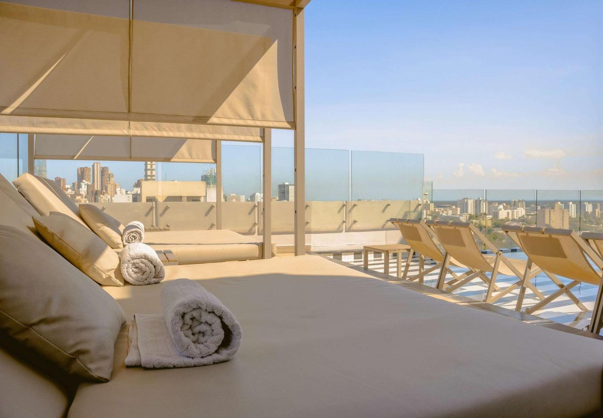 Готель Faranda Collection Barranquilla, A Member Of Radisson Individuals Барранкілья Екстер'єр фото Rooftop pool